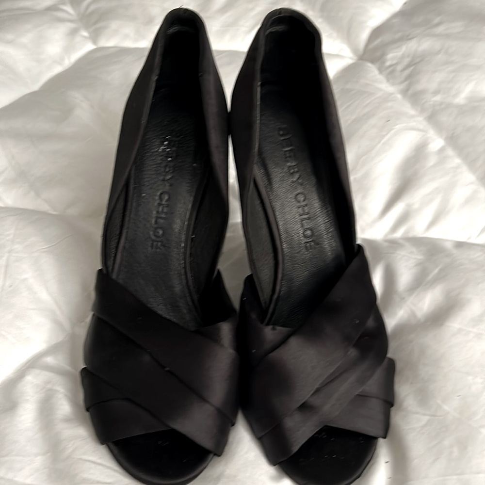 See by Chloe stunning Black Satin Heels, Sz 39 (8.5)